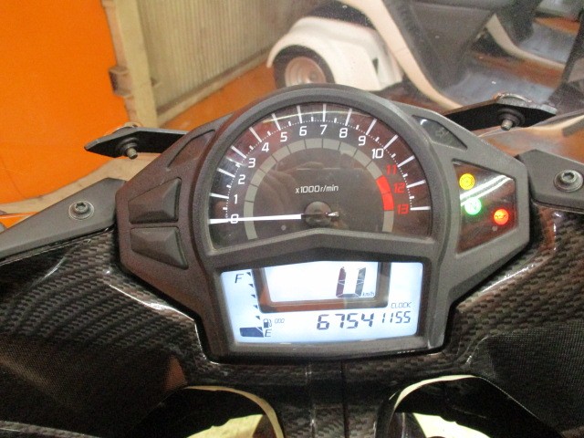 走行びっくり低走行の６７５４ｋｍ！！ビギナーでも安心のＡＢＳ装備車両！乗りやすい楽しい一台！！